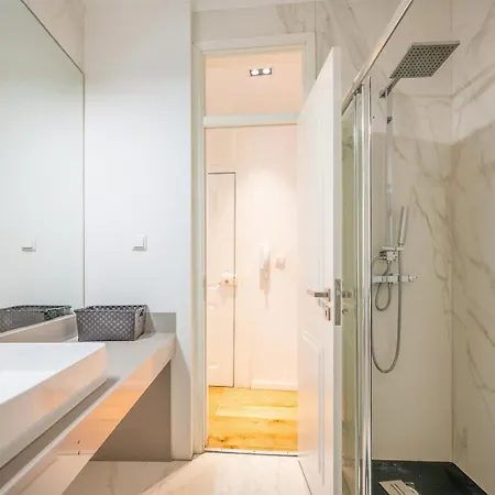 Guestready - Glorious Near Miradouro Da Graca Lejlighed Lisboa